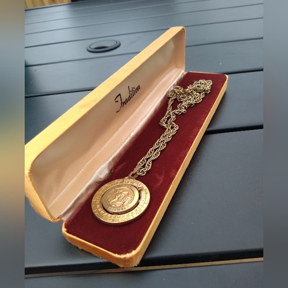 Pierre Cardin Jewelry - Vintage Pierre Cardin Astrology Virgo Necklace, Gold Plated, Horoscope